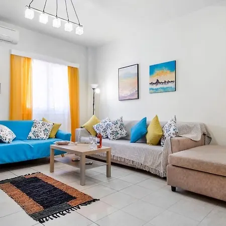 Cozy Corner Near Centre Apartment *
